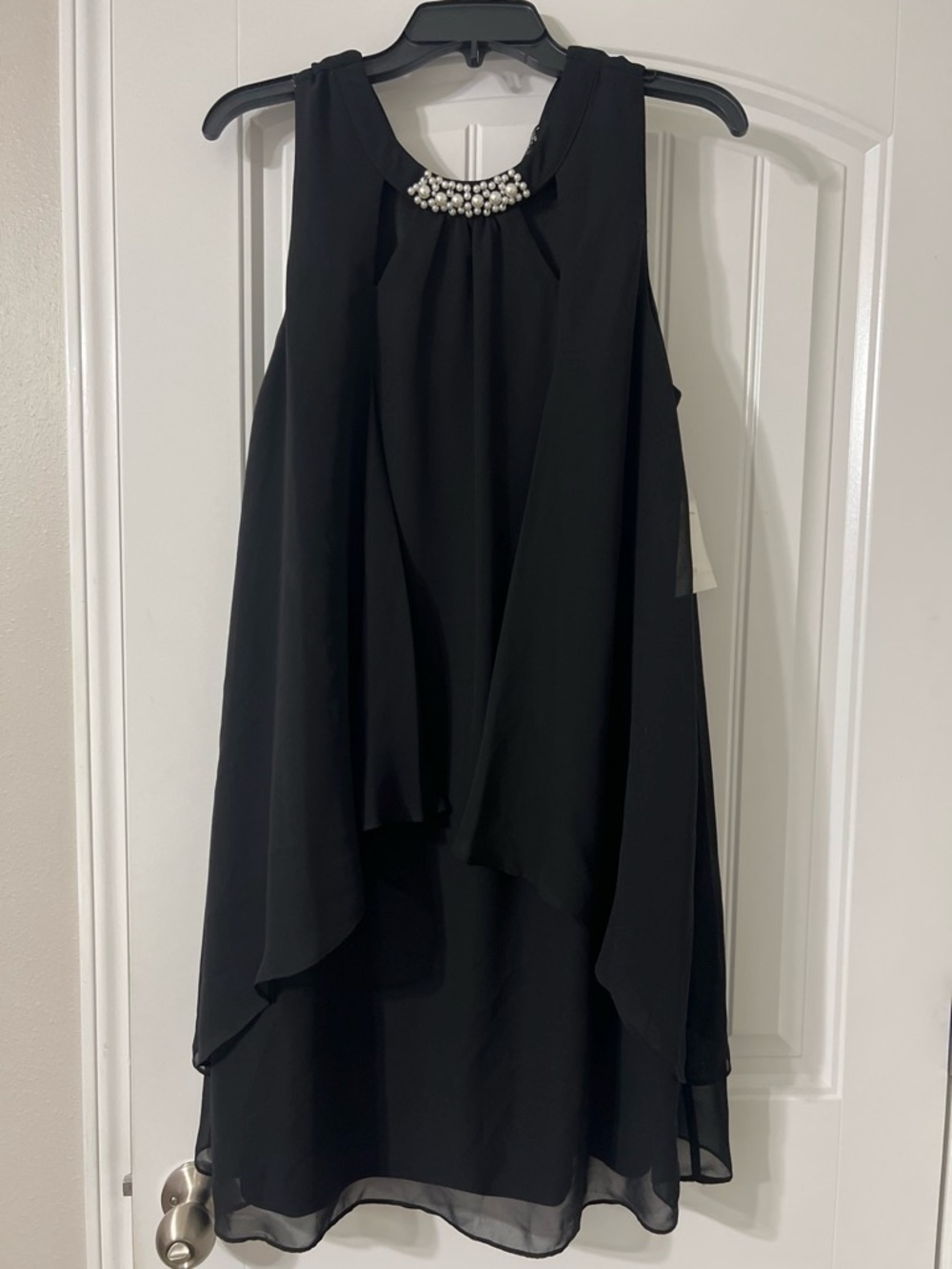 Women's Black Sleeveless Pearl-Accent Overlay Dress